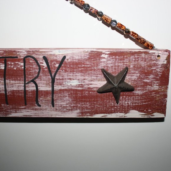 Born Country Plaque - Picture 6 of 6